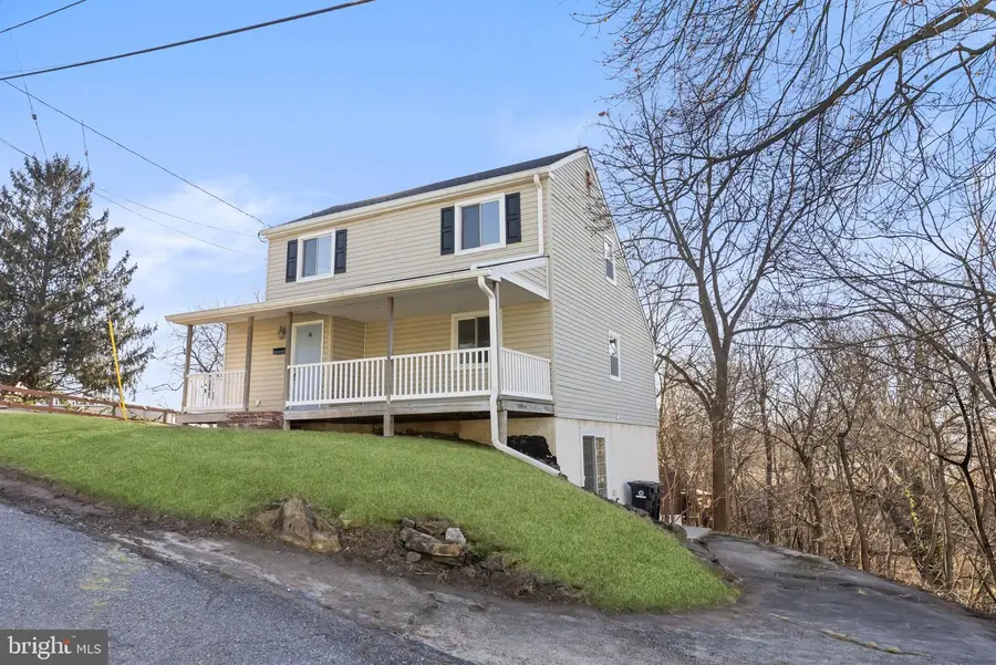 6 Emmett St, Phoenixville, PA 19460 - Image #2