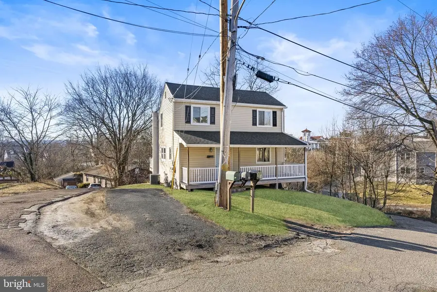 6 Emmett St, Phoenixville, PA 19460 - Image #3