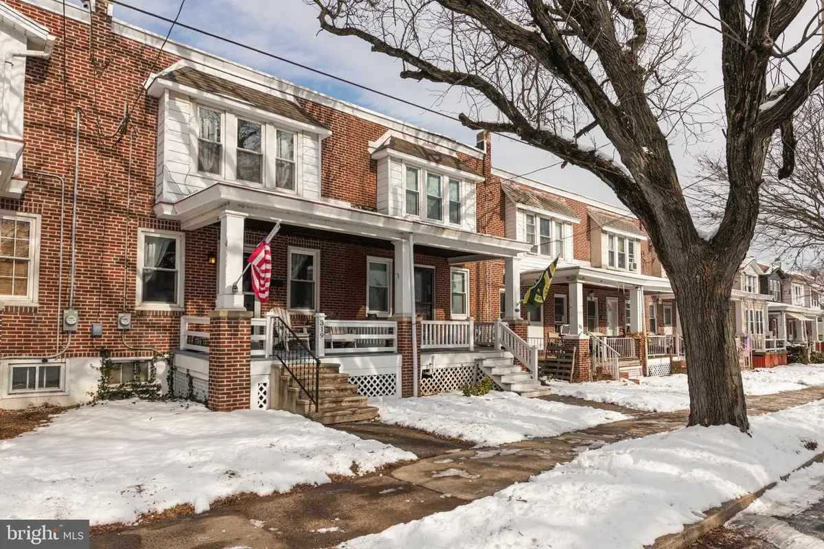 319 4th Ave, Phoenixville, PA 19460 - #1