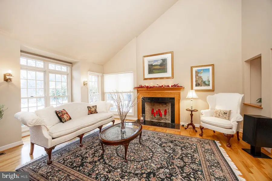 5 Woodford Ln, Malvern, PA 19355 - Image #2