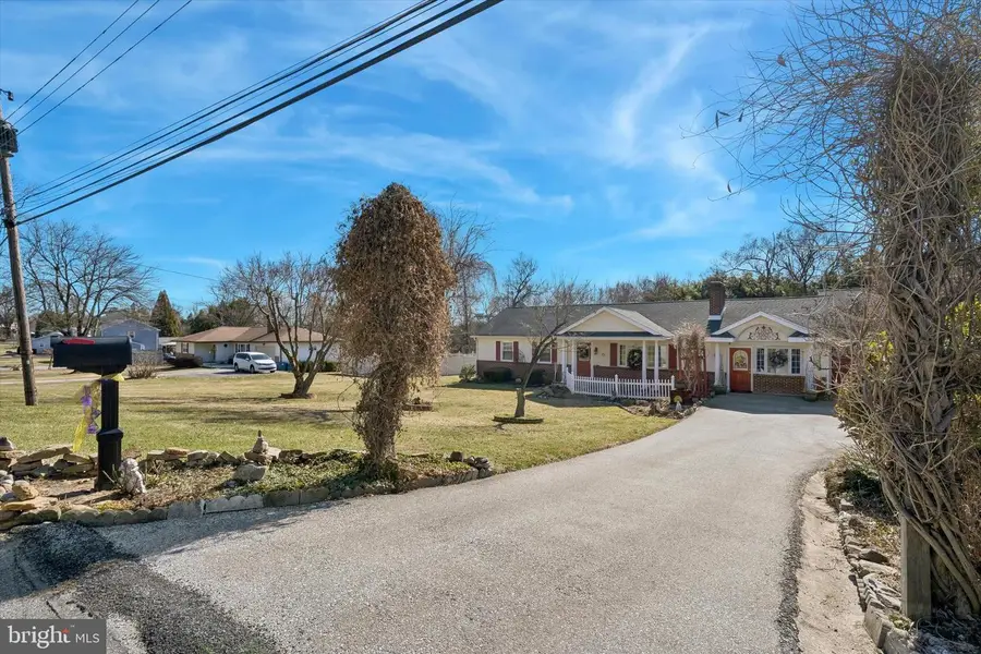 130 Chatwood Ave, West Chester, PA 19382 - #2