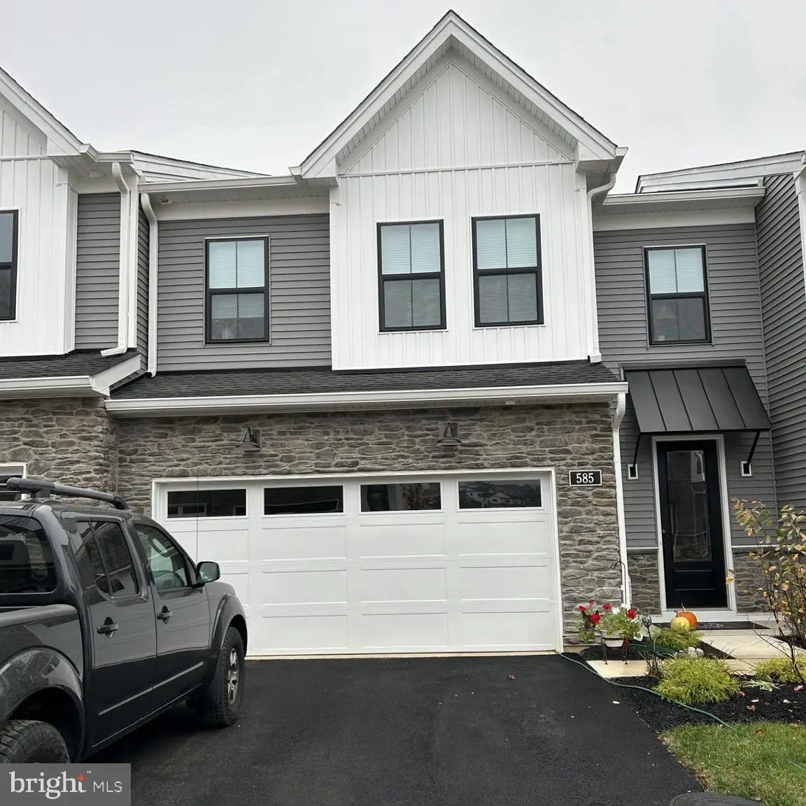 585 Trifecta Rd, Downingtown, PA 19335 - #1