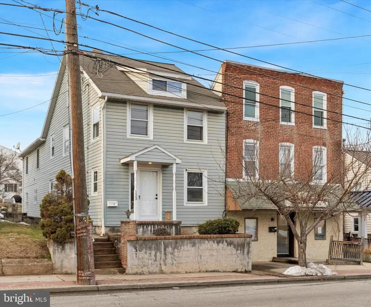 123 W Lancaster Ave, Downingtown, PA 19335 - Image #1