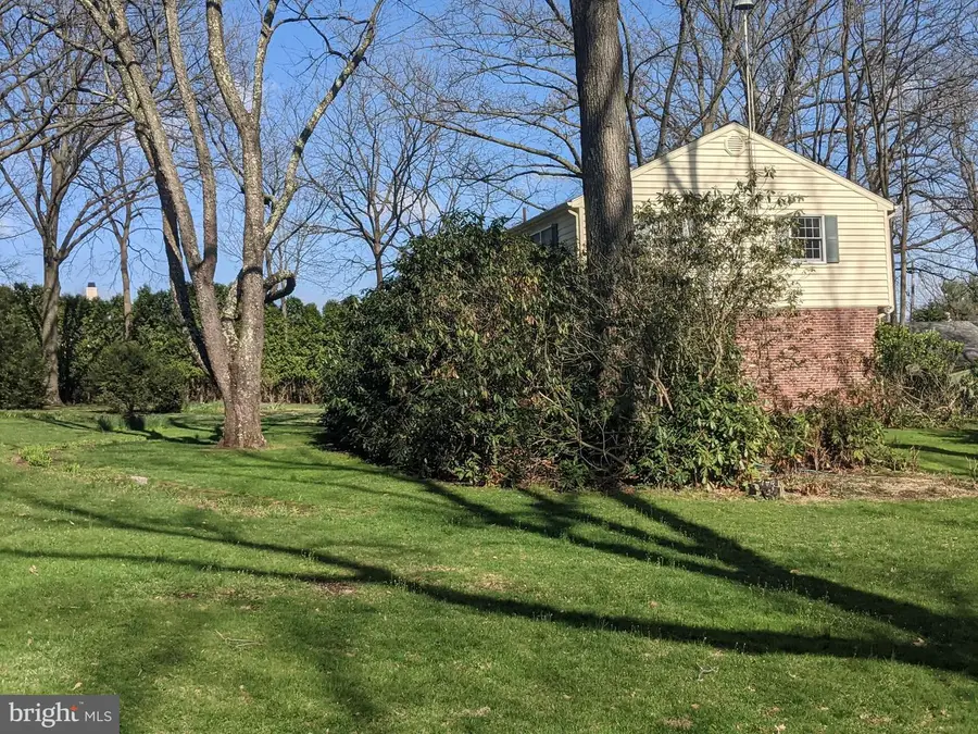 11 N Sugartown Rd, Malvern, PA 19355 - Image #3