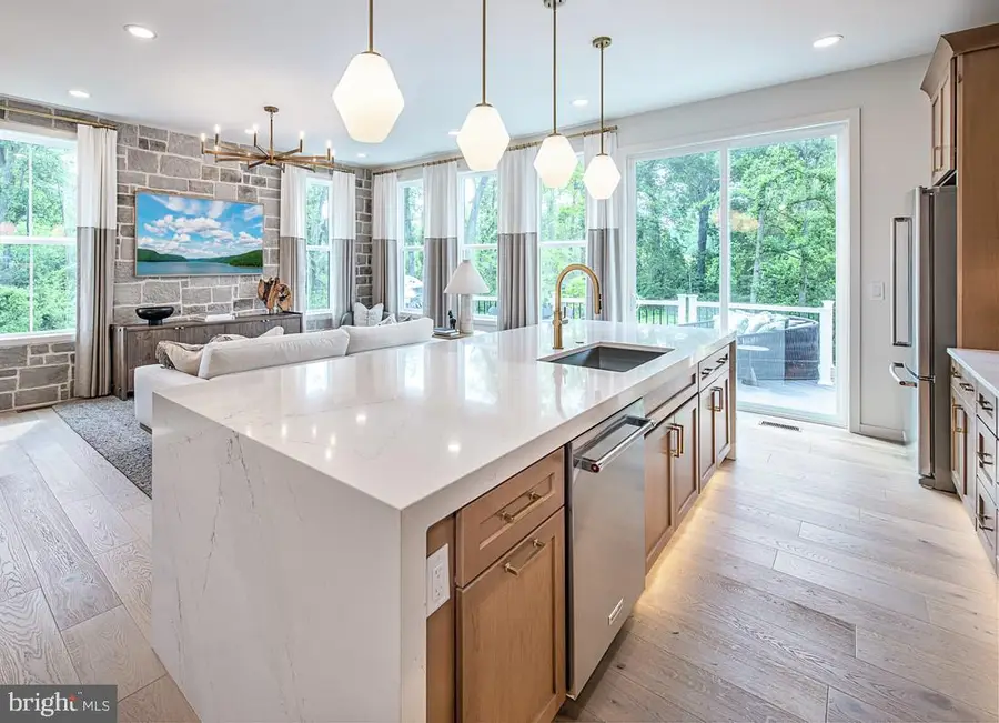 54 Grayson Ln, Downingtown, PA 19335 - Image #2