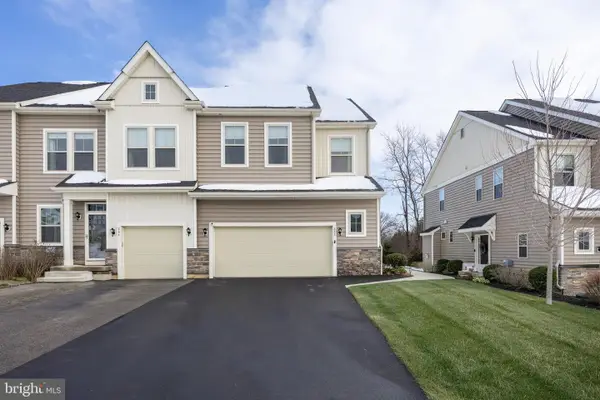 235 Kestrel Ct, KENNETT SQUARE, PA 19348