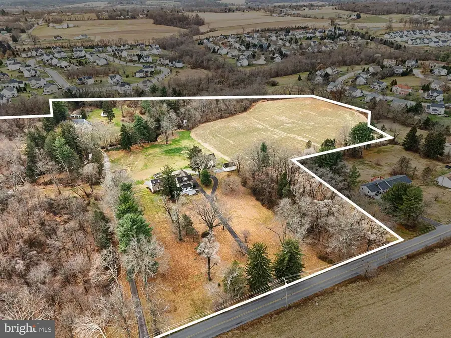 284 Stony Run Rd, Spring City, PA 19475 - #2