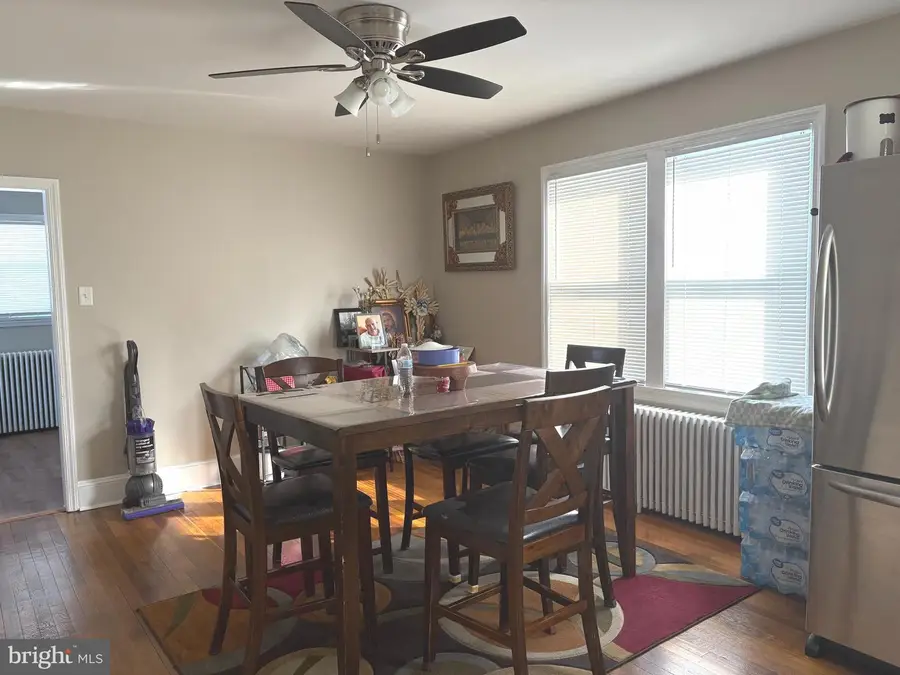 19 Oakland Ave, West Grove, PA 19390 - #3