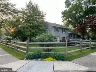 533 Columbia Ave, Phoenixville, PA 19460 - #2