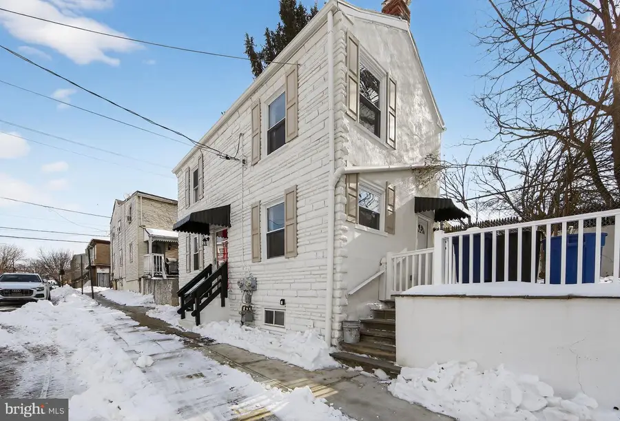 308 W Chestnut St, West Chester, PA 19380 - #3