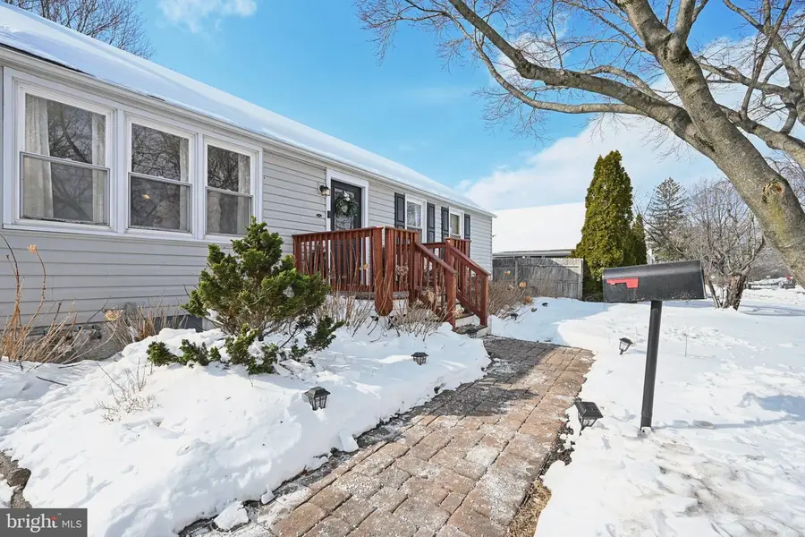 416 W Anderson Ave, Phoenixville, PA 19460 - #3