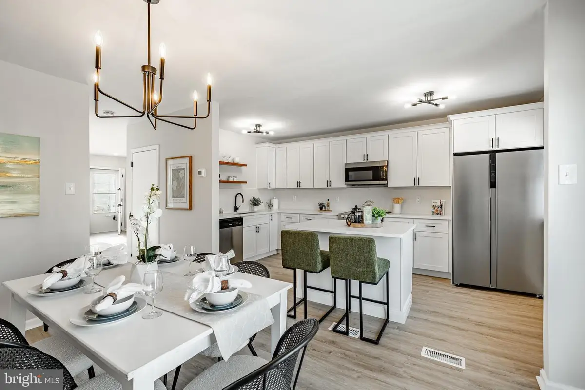 61 Pennsylvania Ave, Phoenixville, PA 19460 - #1