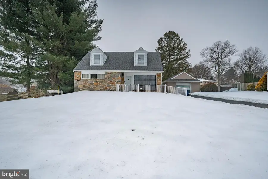 108 Broadway Ave, West Chester, PA 19382 - #2