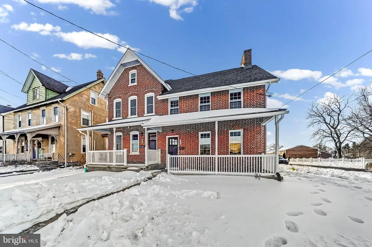 232 S 5th St, Oxford, PA 19363 - #1