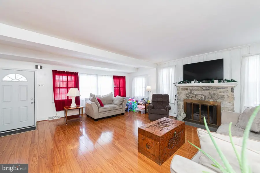 878 Valley Forge Rd, Phoenixville, PA 19460 - #2