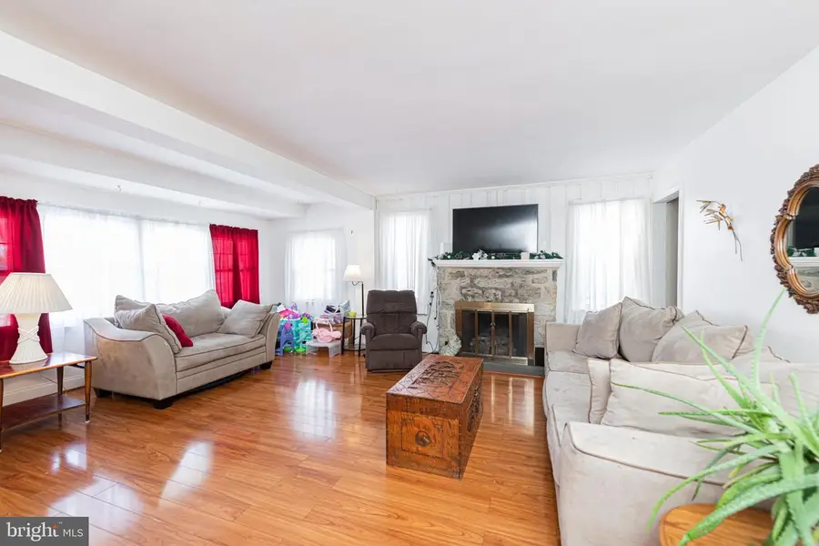 878 Valley Forge Rd, Phoenixville, PA 19460 - #3