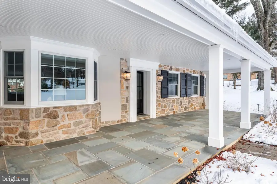 709 Newtown Rd, Berwyn, PA 19312 - #2