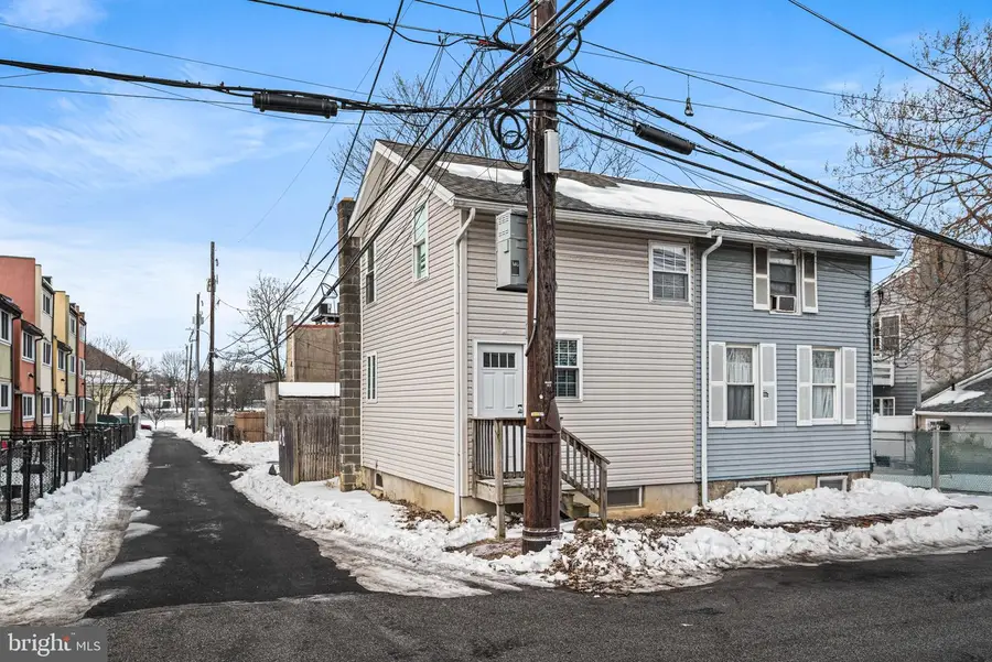 110 S Adams St, West Chester, PA 19382 - #2