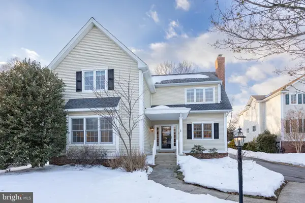 956 Pinehurst Dr, CHESTER SPRINGS, PA 19425