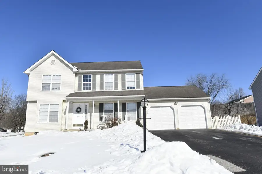 217 Turnberry Dr, Thorndale, PA 19372 - #2