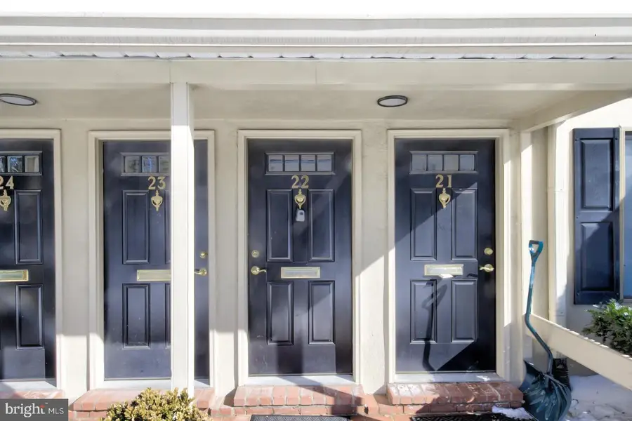 411 W Conestoga Rd #22, Devon, PA 19333 - #2