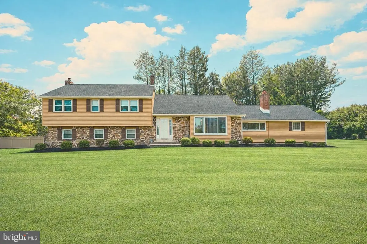 316 Maple Dr, Kennett Square, PA 19348 - #1