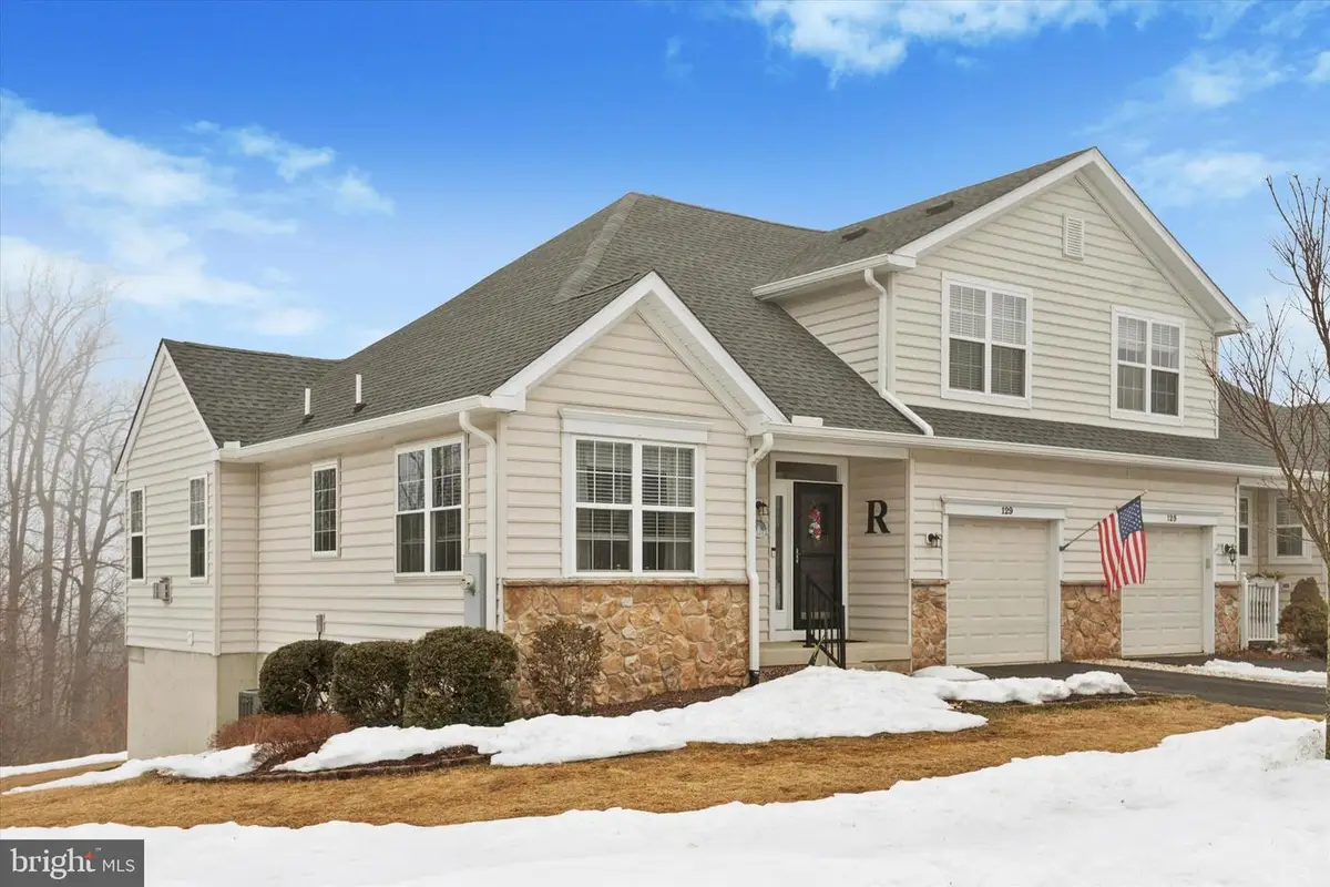 129 Haslan Ln, Coatesville, PA 19320 - #1
