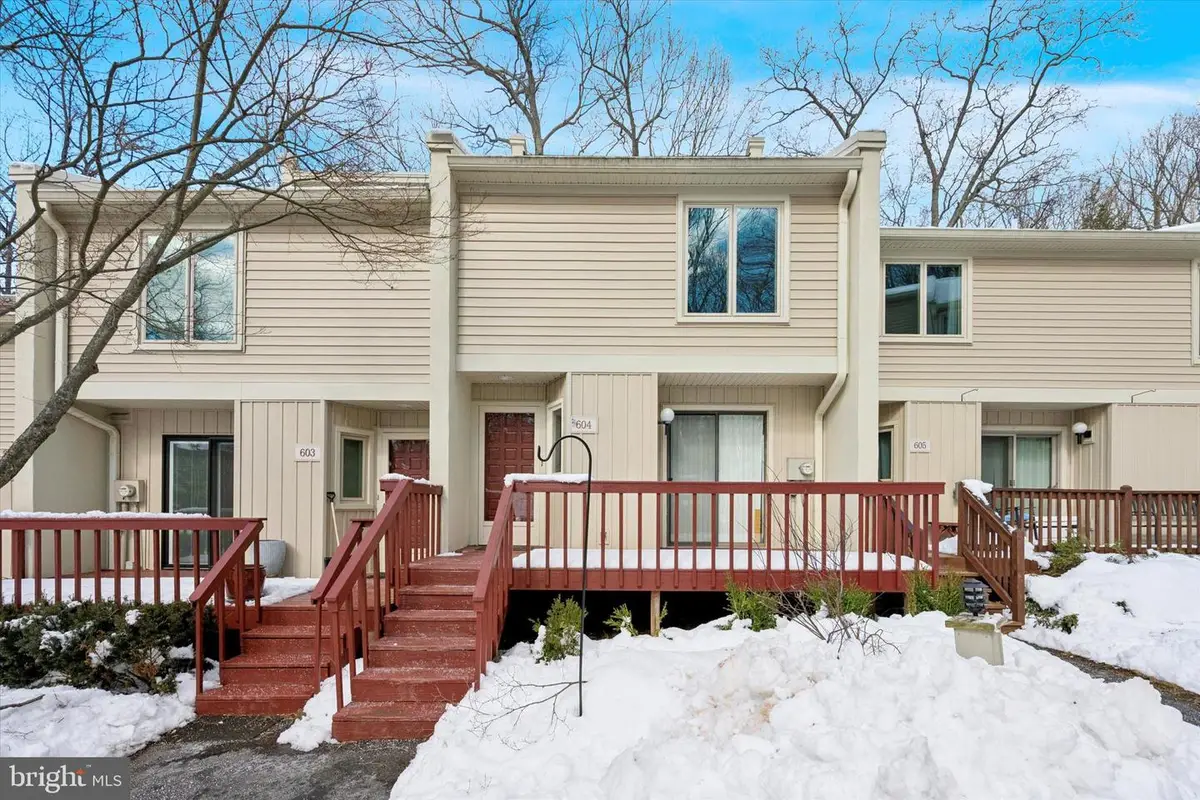 604 Westtown Cir, West Chester, PA 19382 - #1