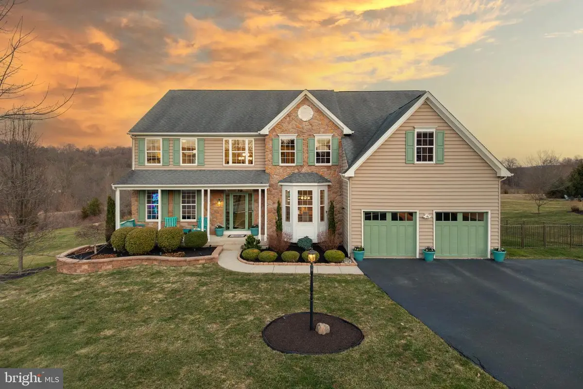 936 Marshall Dr, Pottstown, PA 19465 - #1