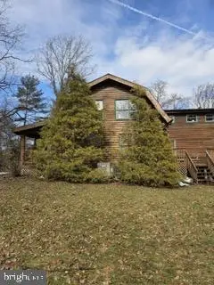 24 Grist Mill Ln, WEST GROVE, PA 19390