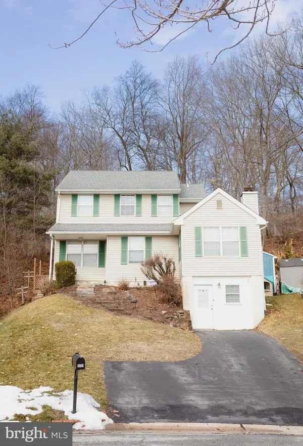 1221 Rhode Island Ln, DOWNINGTOWN, PA 19335