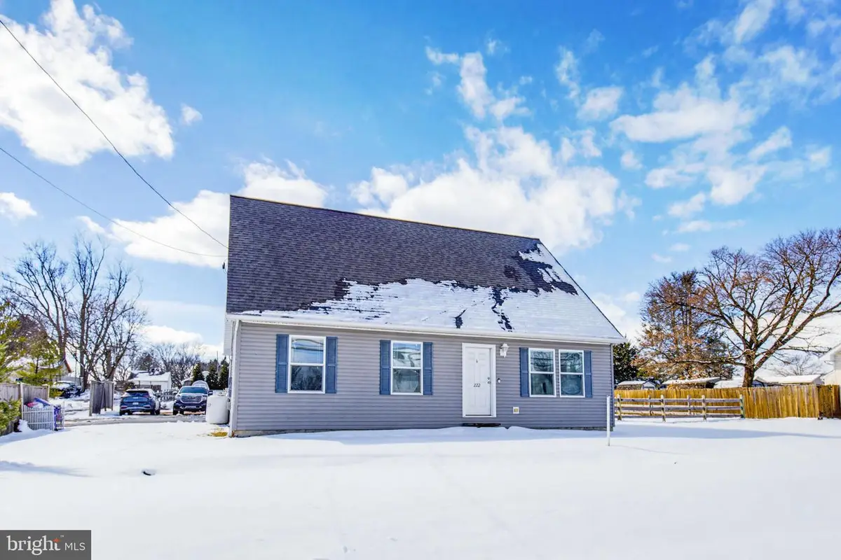 222 Cochran St, Cochranville, PA 19330 - #1