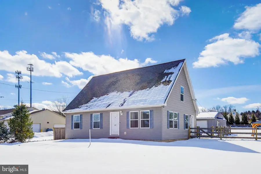 222 Cochran St, Cochranville, PA 19330 - #2