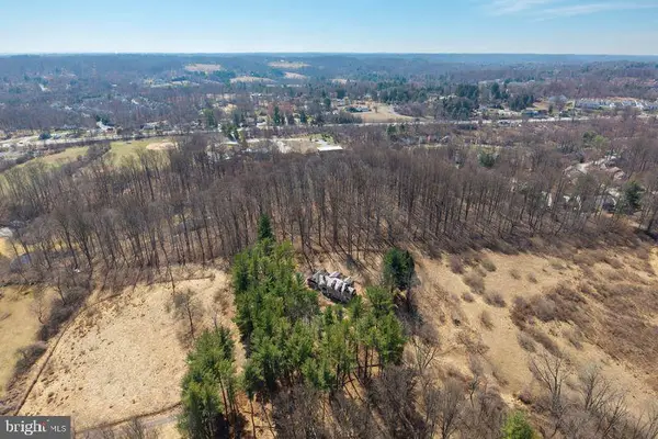 1004 Garrett Mill Rd, NEWTOWN SQUARE, PA 19073