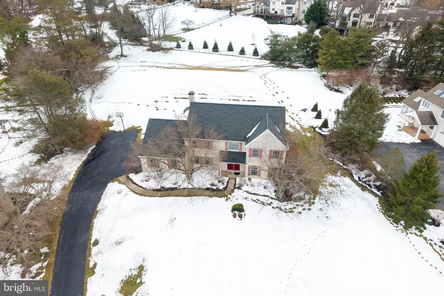 35 Oakwood Ln, Phoenixville, PA 19460 - #2