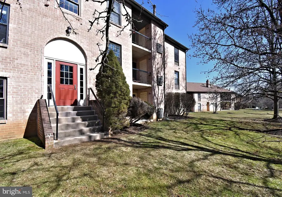 613 Washington Pl #13, Chesterbrook, PA 19087 - #3