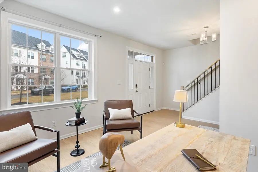 609 Burcham St, Phoenixville, PA 19460 - #2