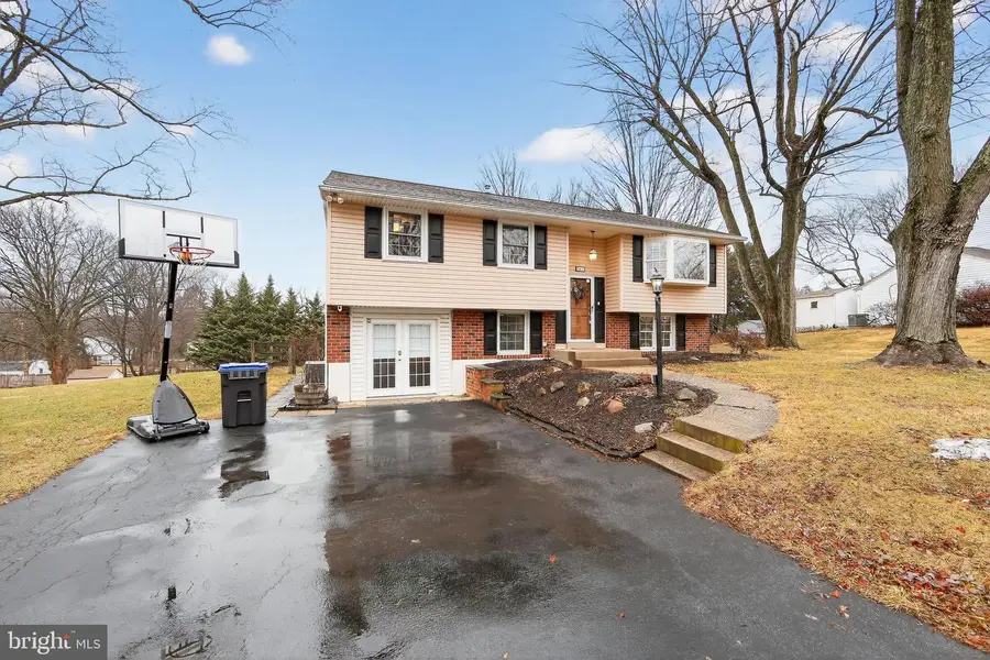 1411 Hunters Ln, West Chester, PA 19380 - #3