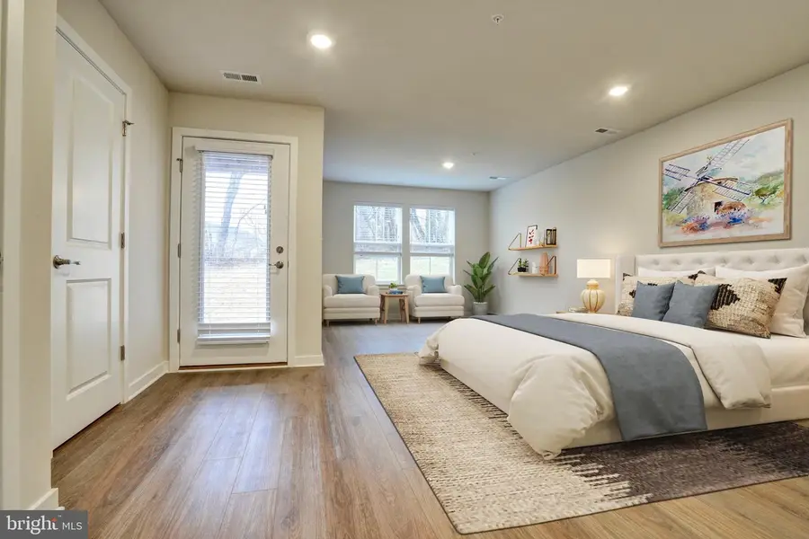 913 Magnolia Ln, Spring City, PA 19475 - #3