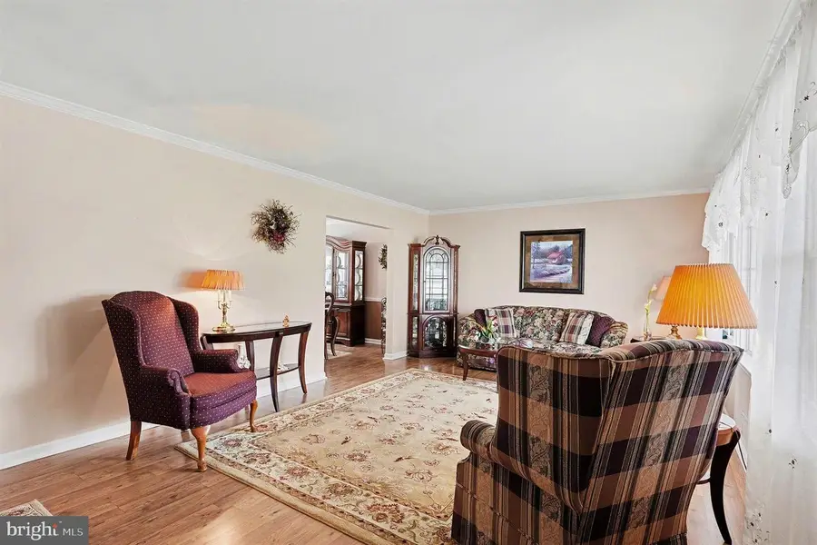 95 Kleyona Ave, Phoenixville, PA 19460 - #3