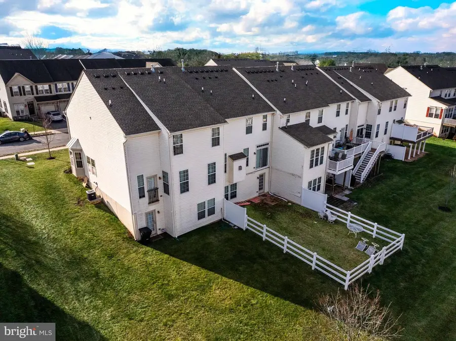 217 S Savanna Dr, Pottstown, PA 19465 - #2