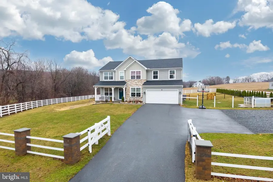25 S Brick Ln, Elverson, PA 19520 - #2