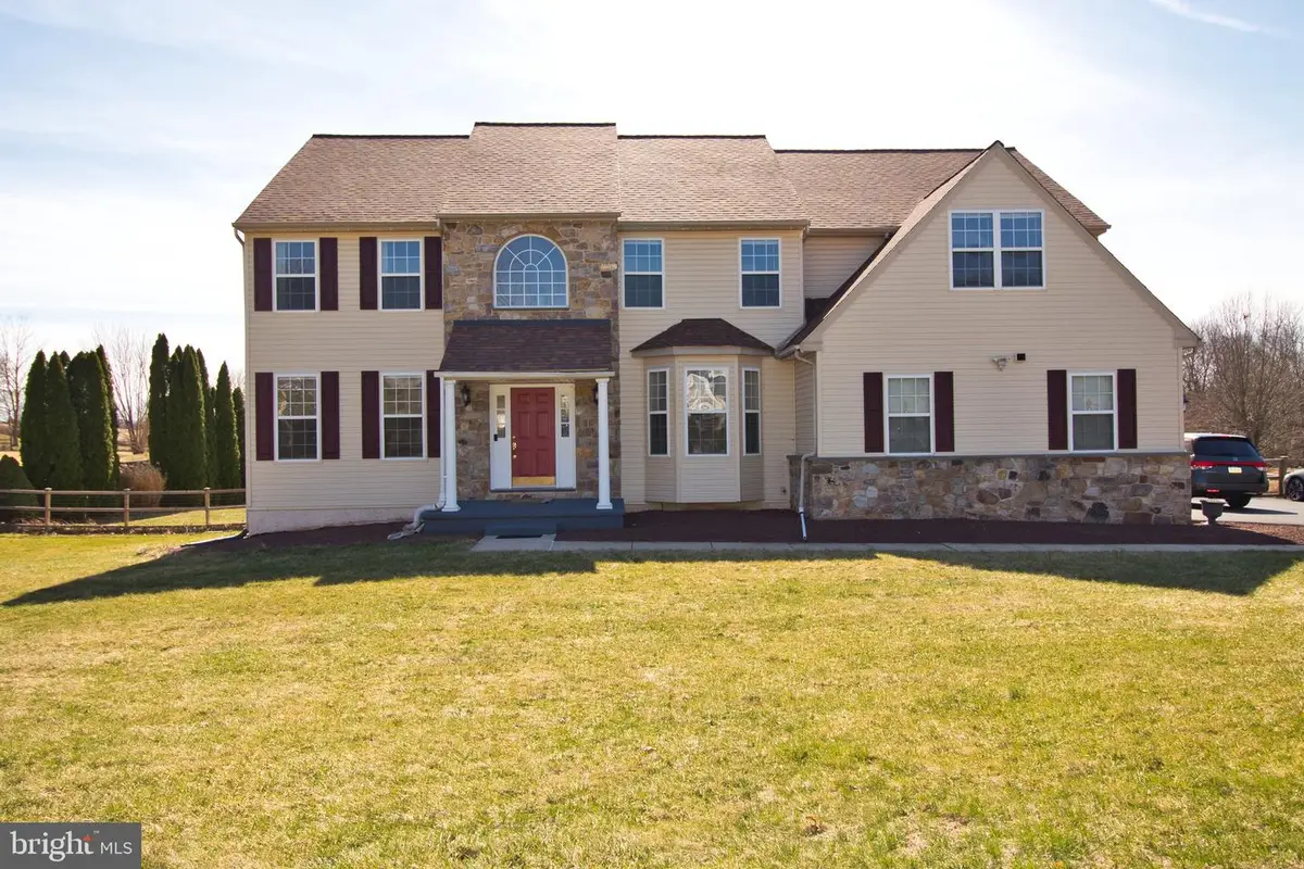 21 Meadow Ln, Pottstown, PA 19465 - #1
