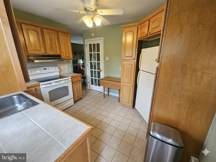 1817 Little Conestoga Rd, Elverson, PA 19520 - #2