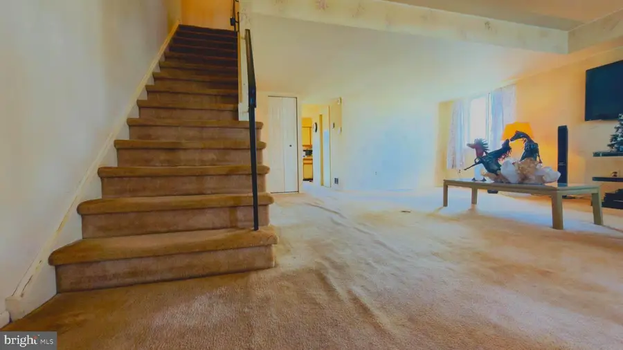 60 Nancy Ln #221, Downingtown, PA 19335 - #3