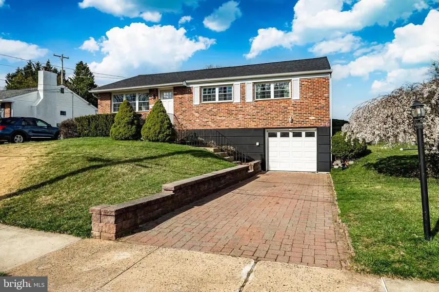 511 Ringold St, Phoenixville, PA 19460 - #2