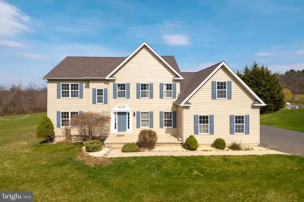 381 Brianna Cir, POTTSTOWN, PA 19465