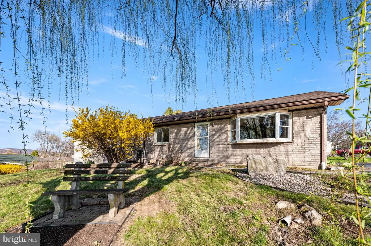 4951 Horseshoe Pike, Honey Brook, PA 19344 - #1