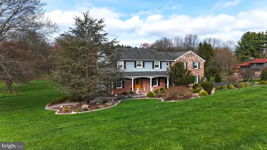 42 Eleanor Dr, Spring City, PA 19475 - #2