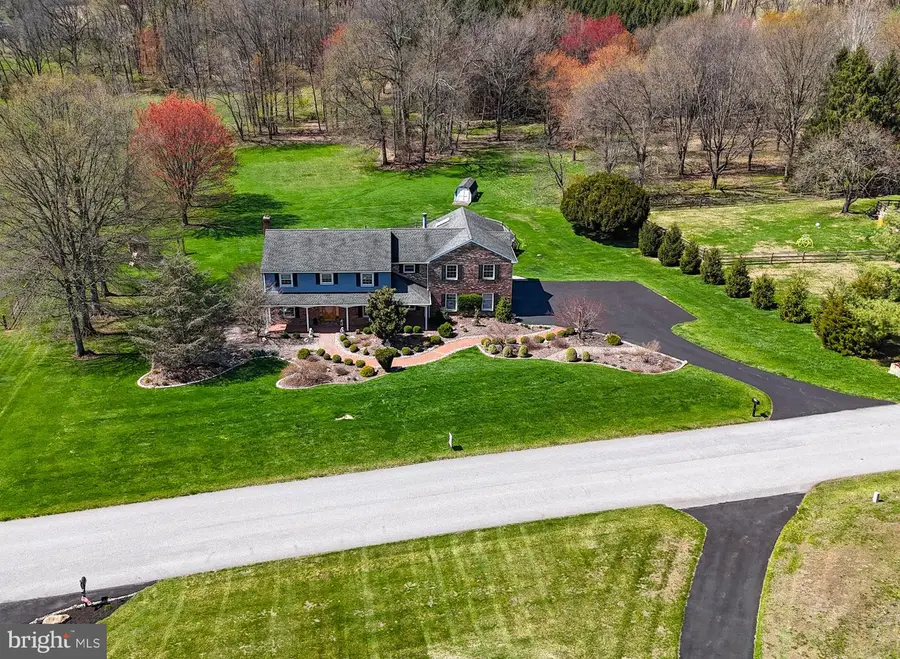 42 Eleanor Dr, Spring City, PA 19475 - #3